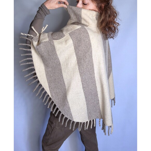 VTG Fringed Wool Poncho Blanket Coat - Southwestern Navajo Oversized Ethnic Boho - Picture 4 of 8